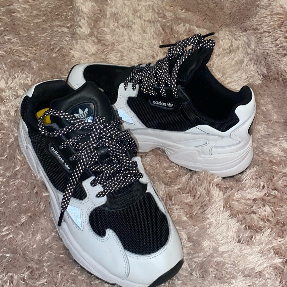 2019 Wmns Falcon Trail 'Oreo'